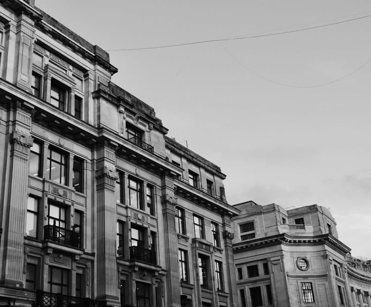 Black and white image of buildings